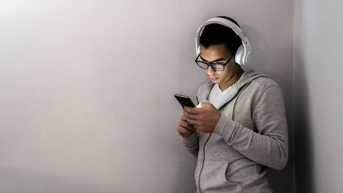Lawmakers Renew Push to Restrict Social Media for Kids